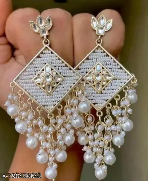 Women's Trendy High Selling Kundan Earring.