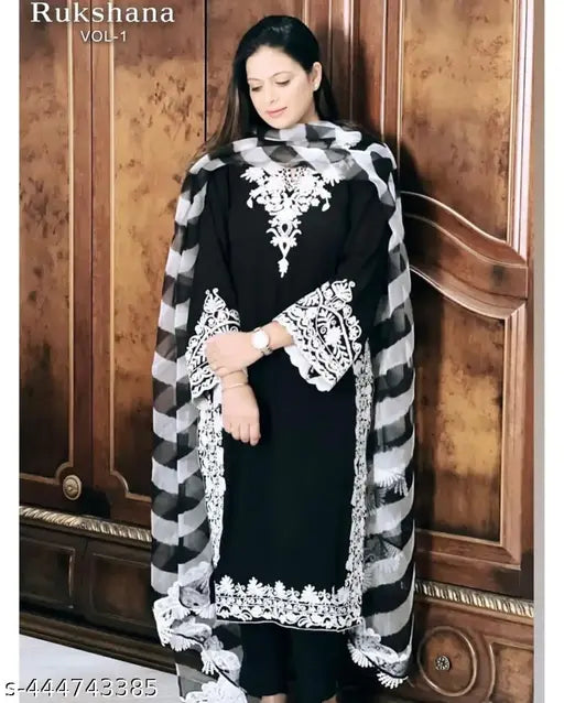 PAKISTANI Black suit fashion plazzo type PATIALA Work EXCLUSIVE OCCASIONS